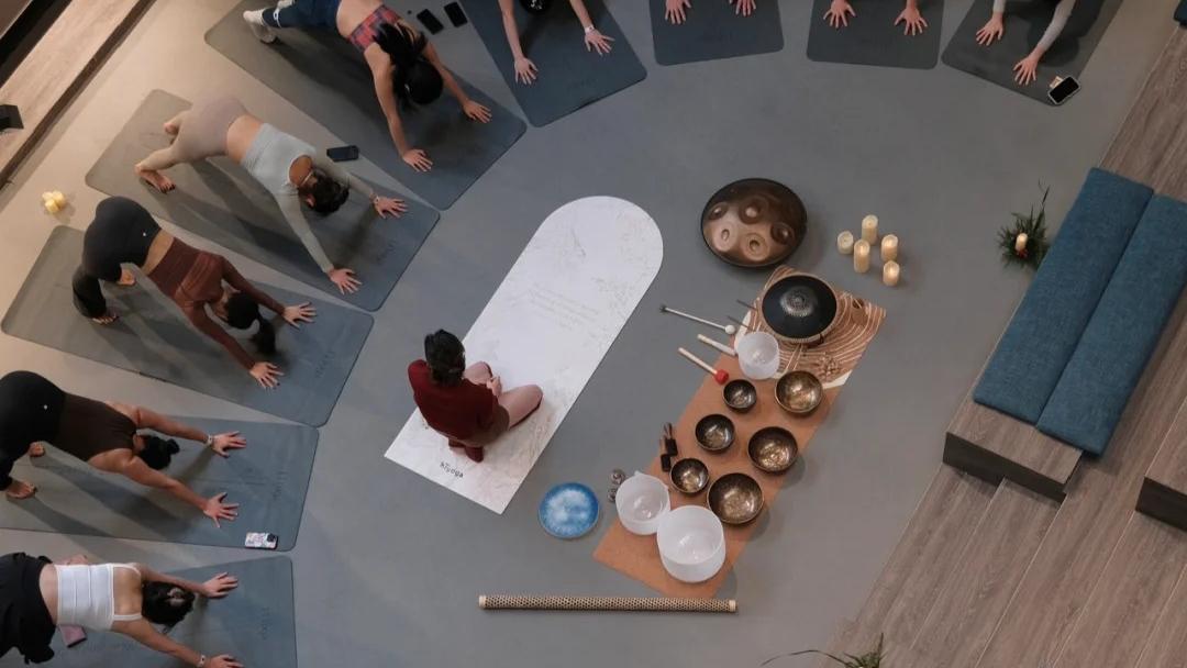 练瑜伽1小时，可以消耗多少卡路里？