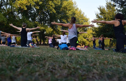 你可能没想到？每天坚持几组弓箭步，能给身体带来这么大的改变！